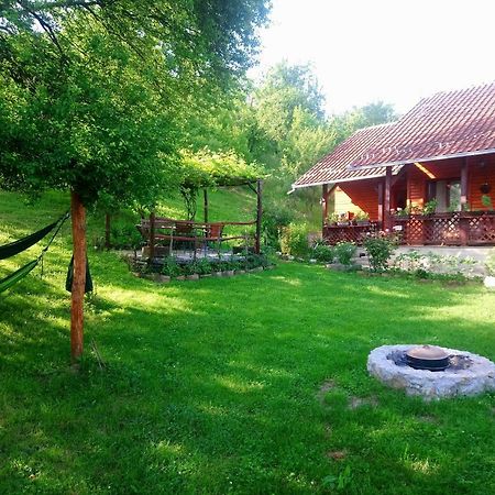 Guest House Little Heaven Užice エクステリア 写真