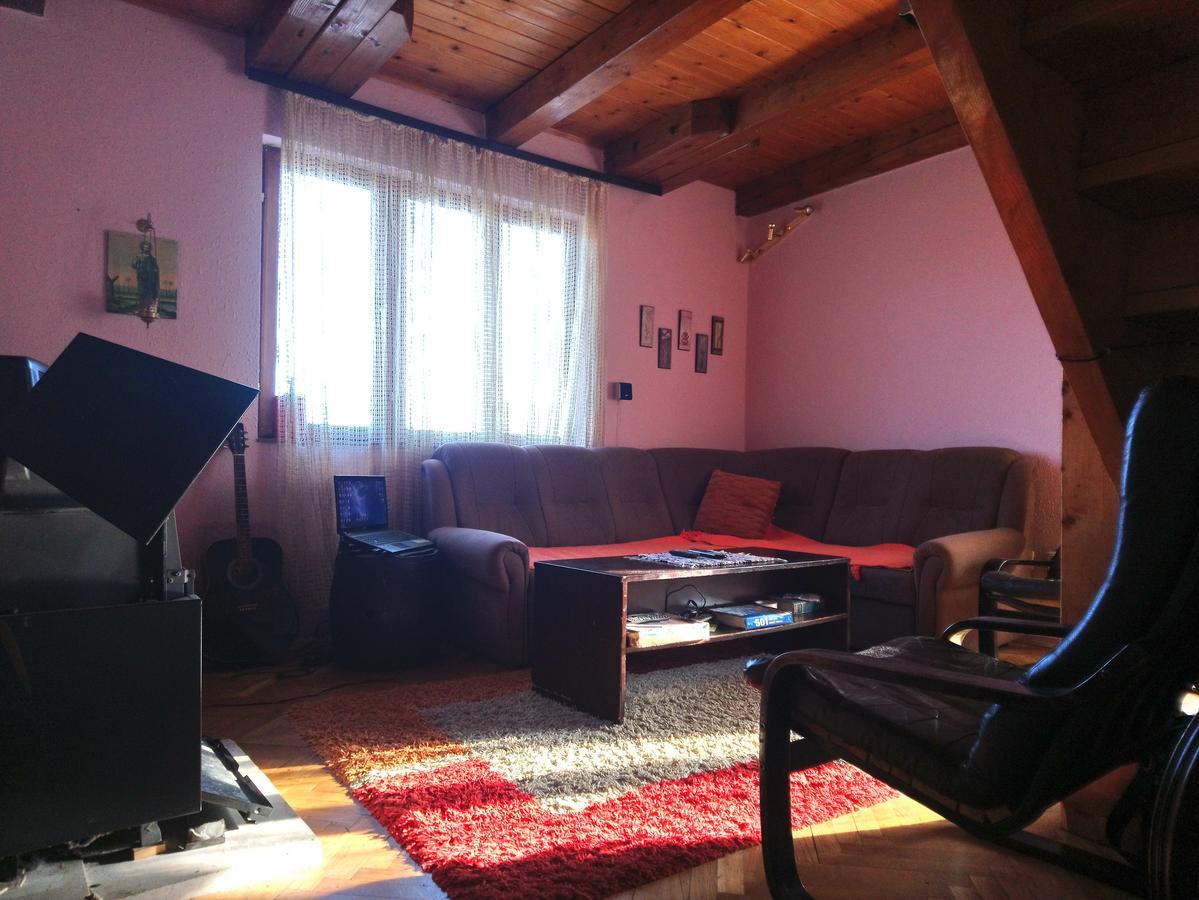 Guest House Little Heaven Užice エクステリア 写真