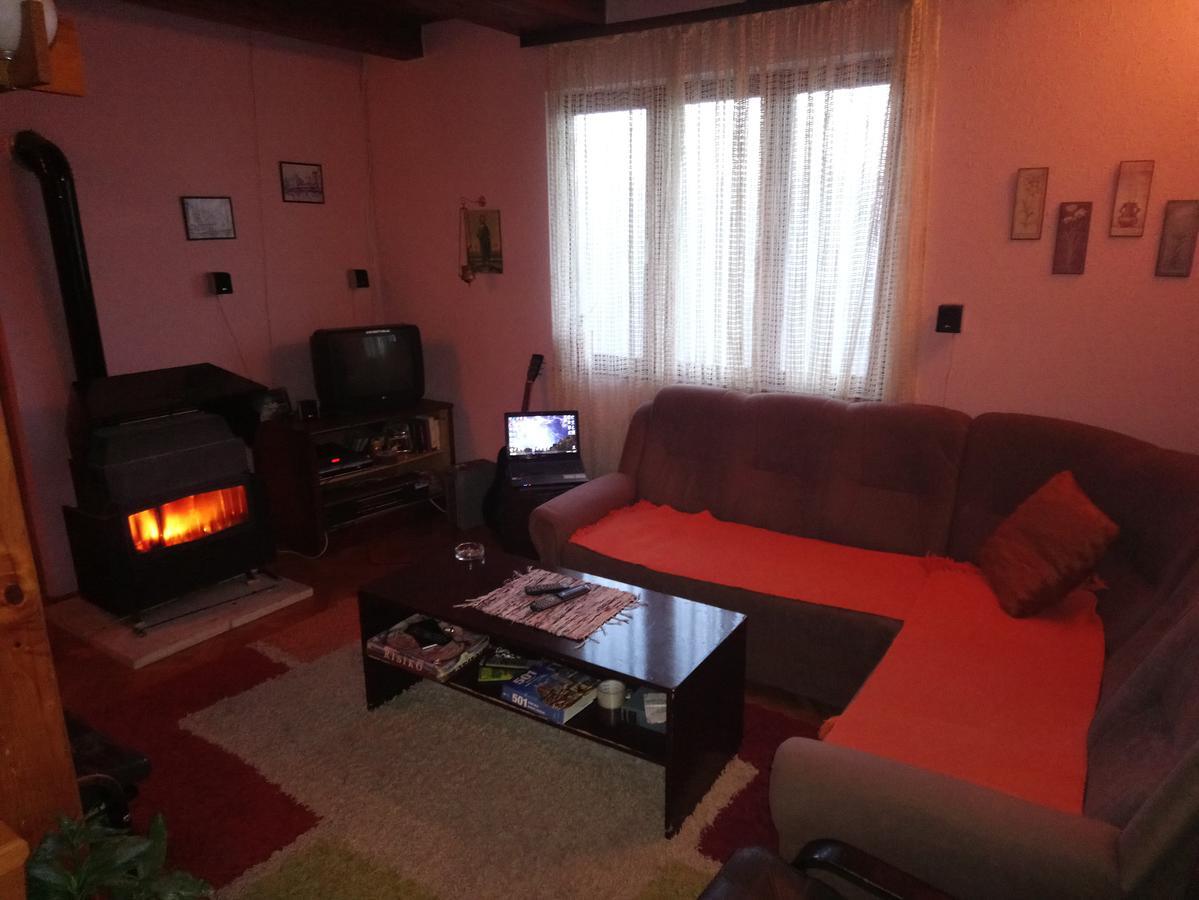 Guest House Little Heaven Užice エクステリア 写真