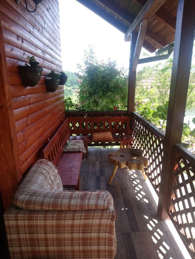 Guest House Little Heaven Užice エクステリア 写真